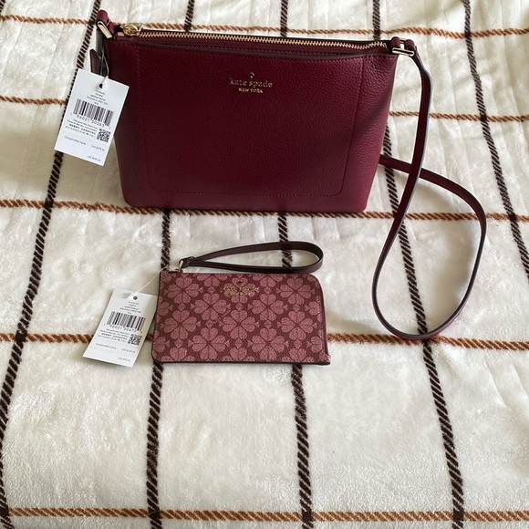 kate spade Handbags - Kate Spade Leila Pebbled Leather Crossbody Bag